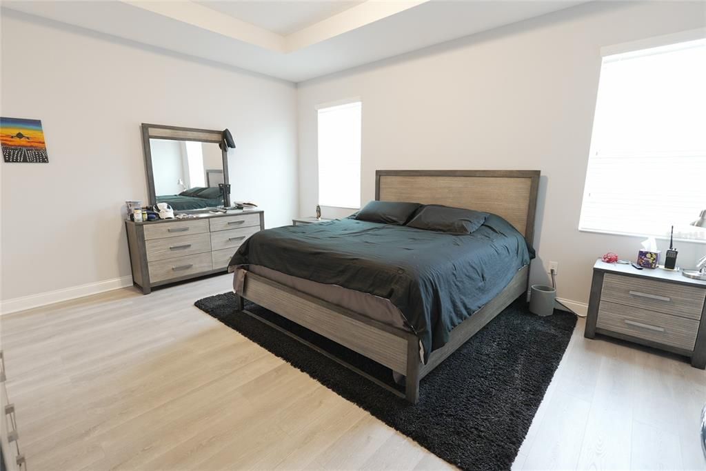 En Venta: $614,999 (4 camas, 3 baños, 2328 Pies cuadrados)