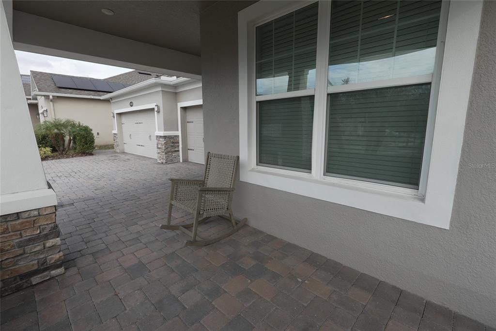 En Venta: $614,999 (4 camas, 3 baños, 2328 Pies cuadrados)