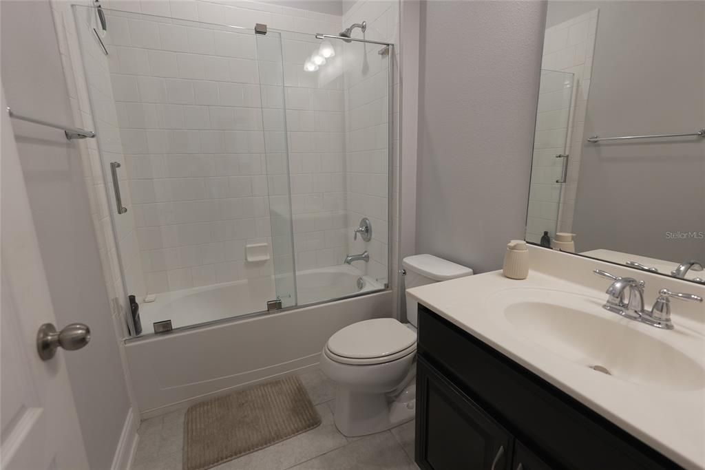 En Venta: $614,999 (4 camas, 3 baños, 2328 Pies cuadrados)