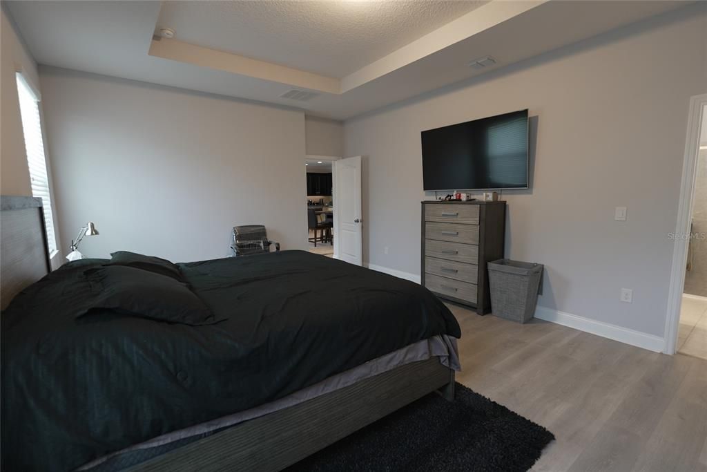 En Venta: $614,999 (4 camas, 3 baños, 2328 Pies cuadrados)