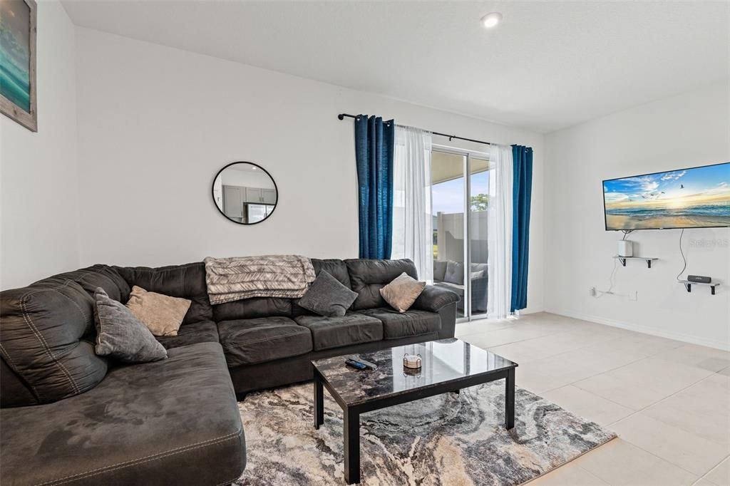 En Renta: $2,000 (3 camas, 2 baños, 1373 Pies cuadrados)