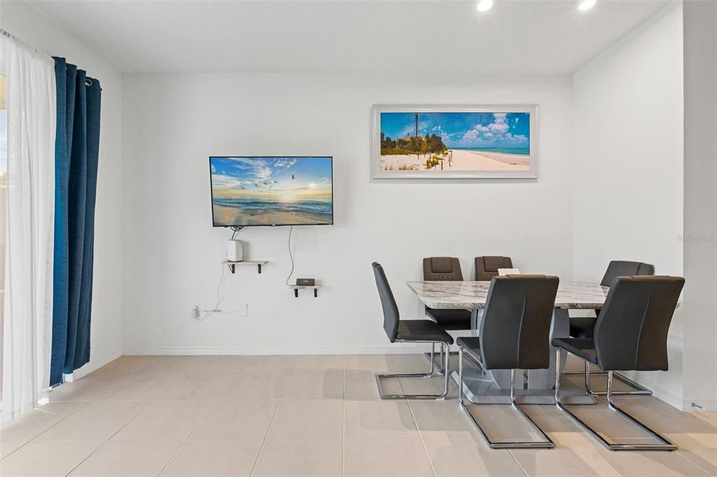 En Renta: $2,000 (3 camas, 2 baños, 1373 Pies cuadrados)