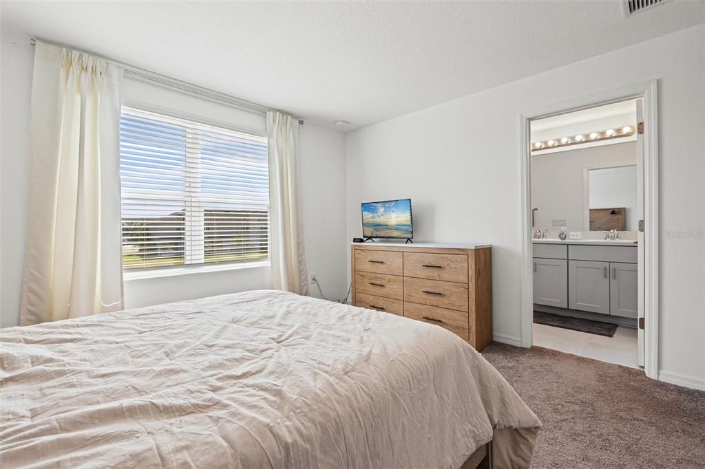 En Renta: $2,000 (3 camas, 2 baños, 1373 Pies cuadrados)