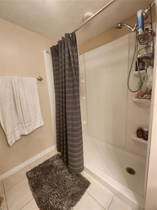 For Rent: $1,450 (1 beds, 1 baths, 775 Square Feet)