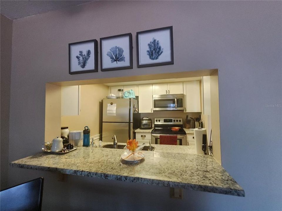 For Rent: $1,450 (1 beds, 1 baths, 775 Square Feet)