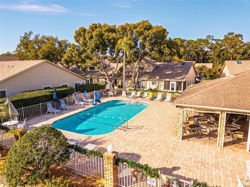 На продажу: $220,000 (2 спален, 2 ванн, 964 Квадратных фут)