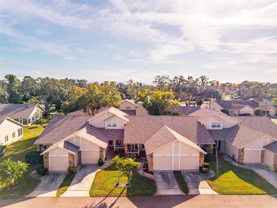 На продажу: $220,000 (2 спален, 2 ванн, 964 Квадратных фут)