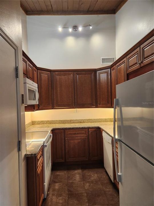 En Venta: $230,000 (2 camas, 2 baños, 1216 Pies cuadrados)