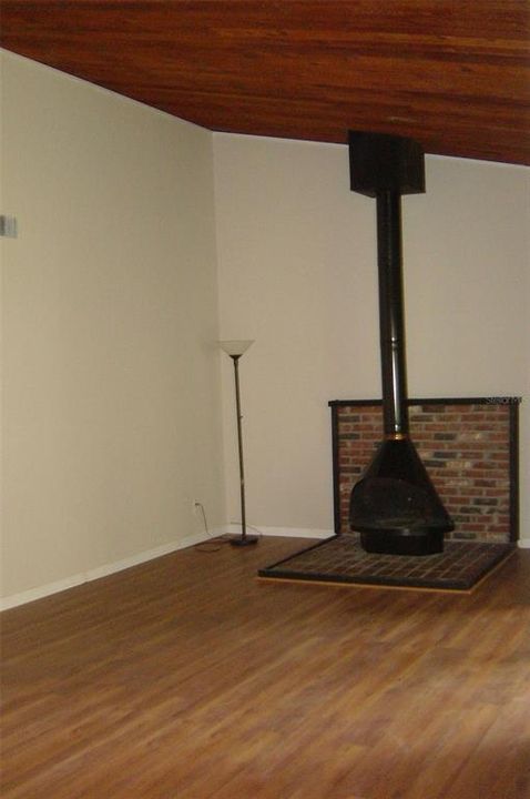 En Venta: $230,000 (2 camas, 2 baños, 1216 Pies cuadrados)