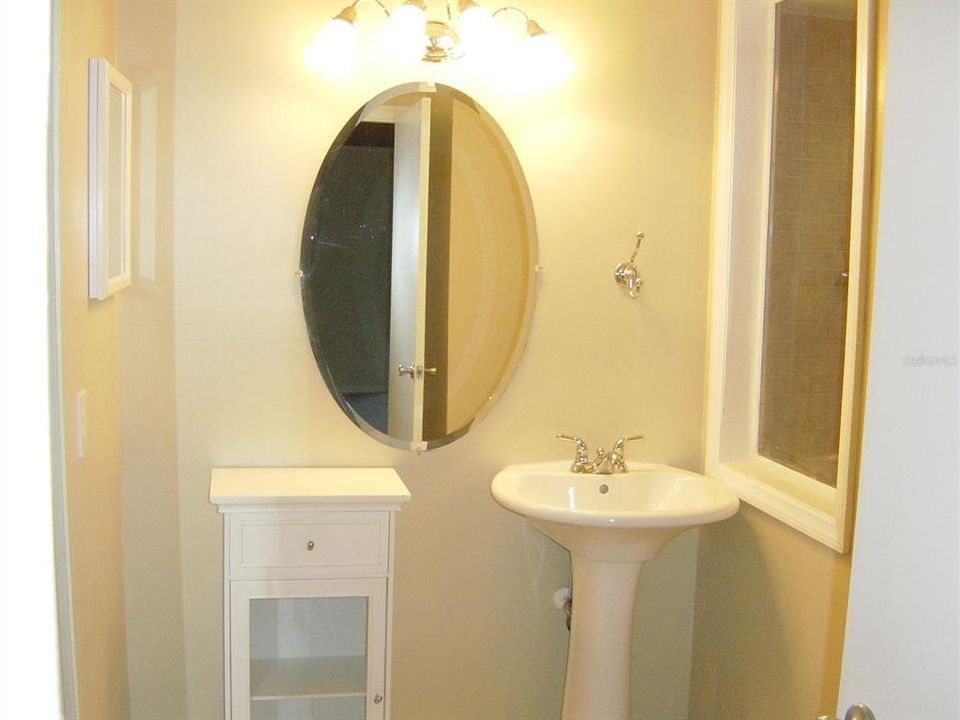 En Venta: $230,000 (2 camas, 2 baños, 1216 Pies cuadrados)