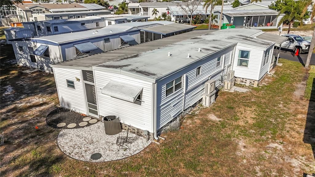 For Sale: $122,500 (2 beds, 1 baths, 797 Square Feet)