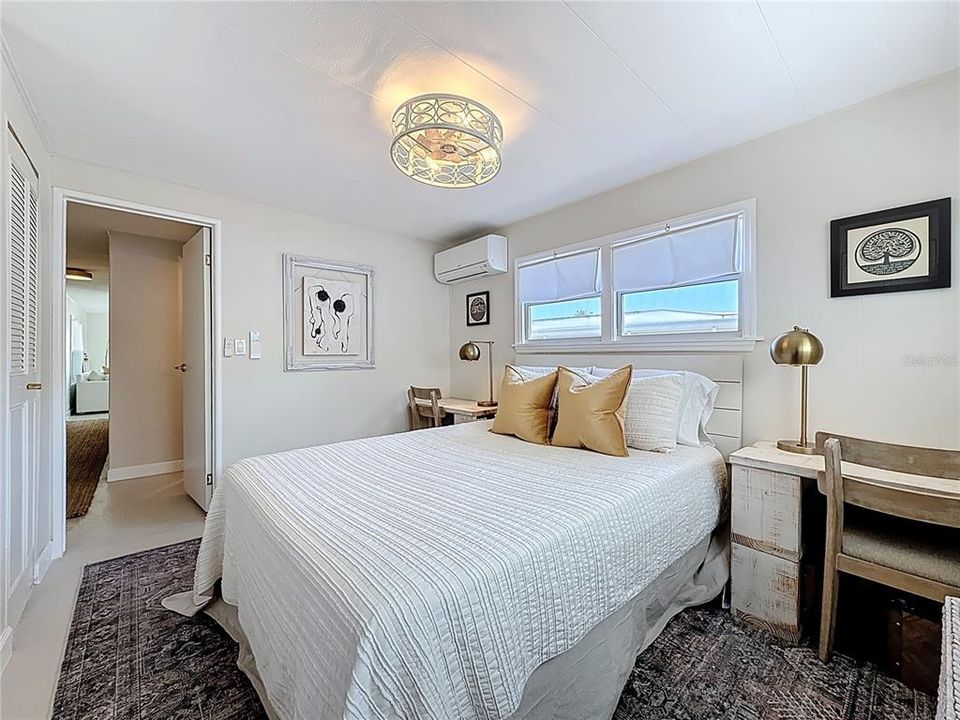 For Sale: $122,500 (2 beds, 1 baths, 797 Square Feet)