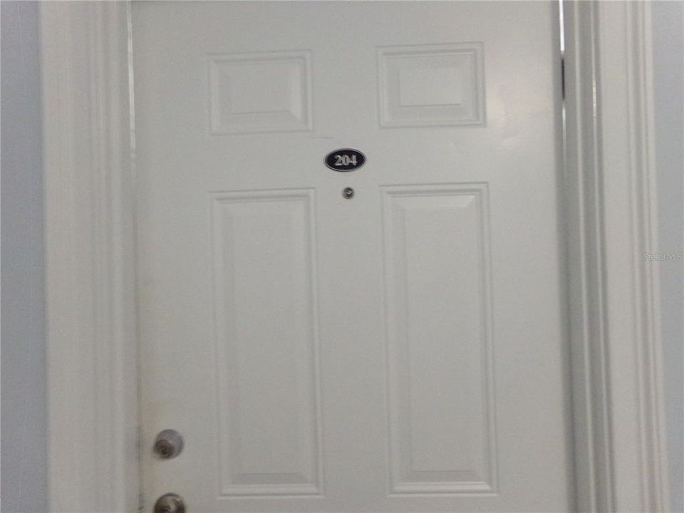 For Rent: $2,000 (2 beds, 2 baths, 1068 Square Feet)