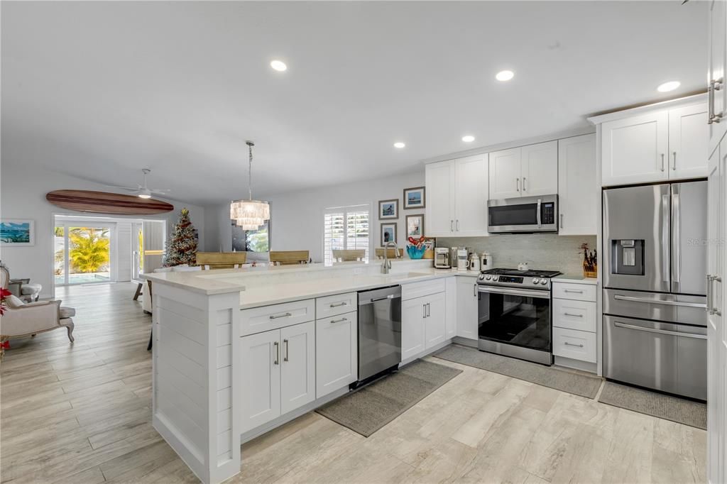 En Venta: $1,250,000 (3 camas, 2 baños, 1600 Pies cuadrados)