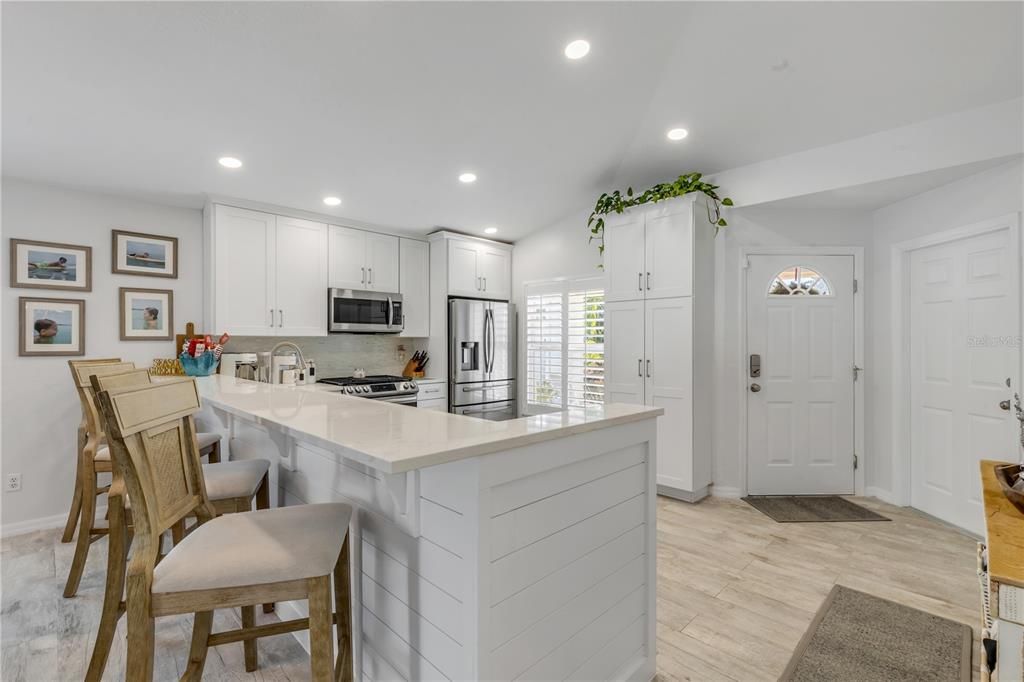 En Venta: $1,250,000 (3 camas, 2 baños, 1600 Pies cuadrados)