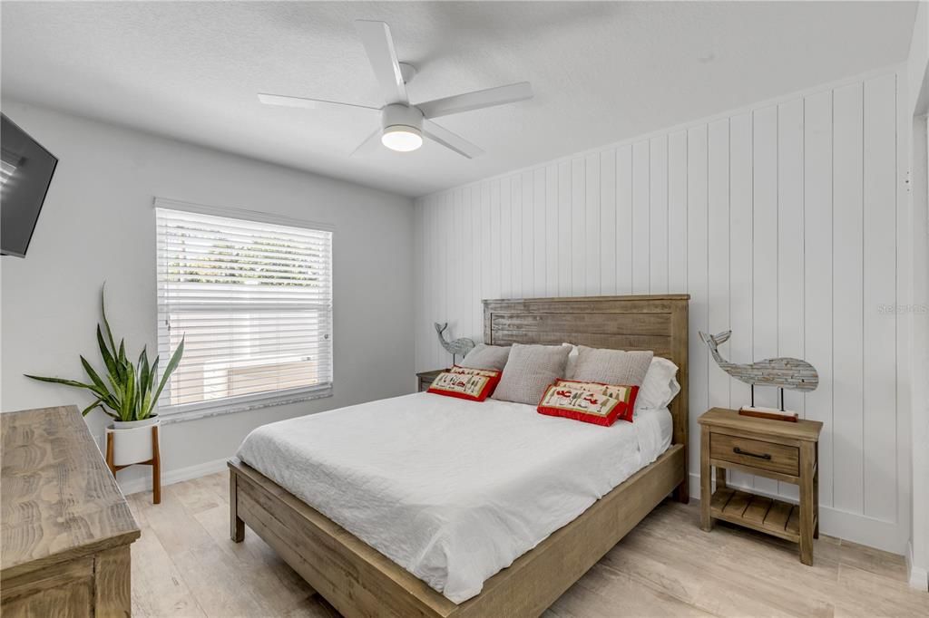 En Venta: $1,250,000 (3 camas, 2 baños, 1600 Pies cuadrados)