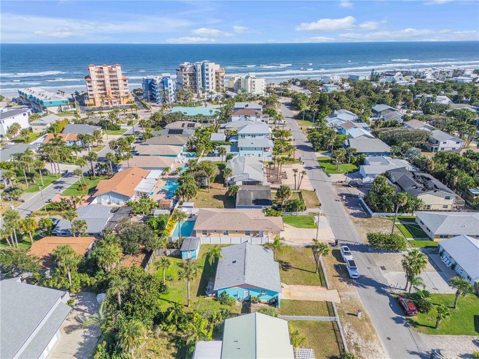 En Venta: $1,250,000 (3 camas, 2 baños, 1600 Pies cuadrados)