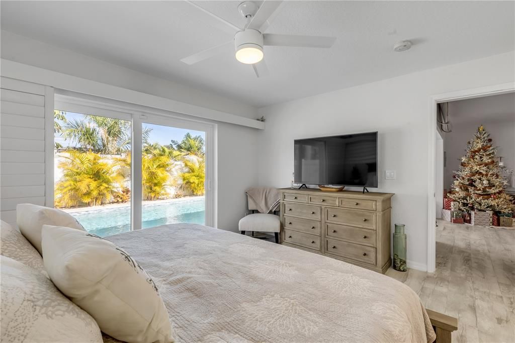 En Venta: $1,250,000 (3 camas, 2 baños, 1600 Pies cuadrados)