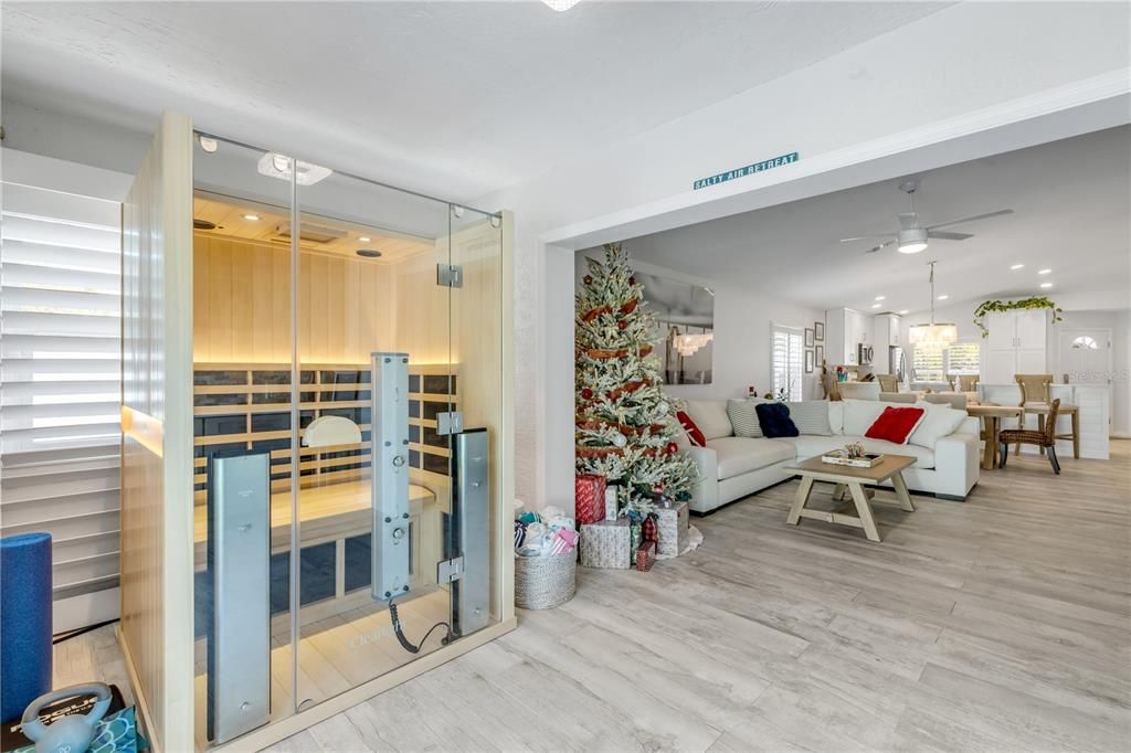 En Venta: $1,250,000 (3 camas, 2 baños, 1600 Pies cuadrados)