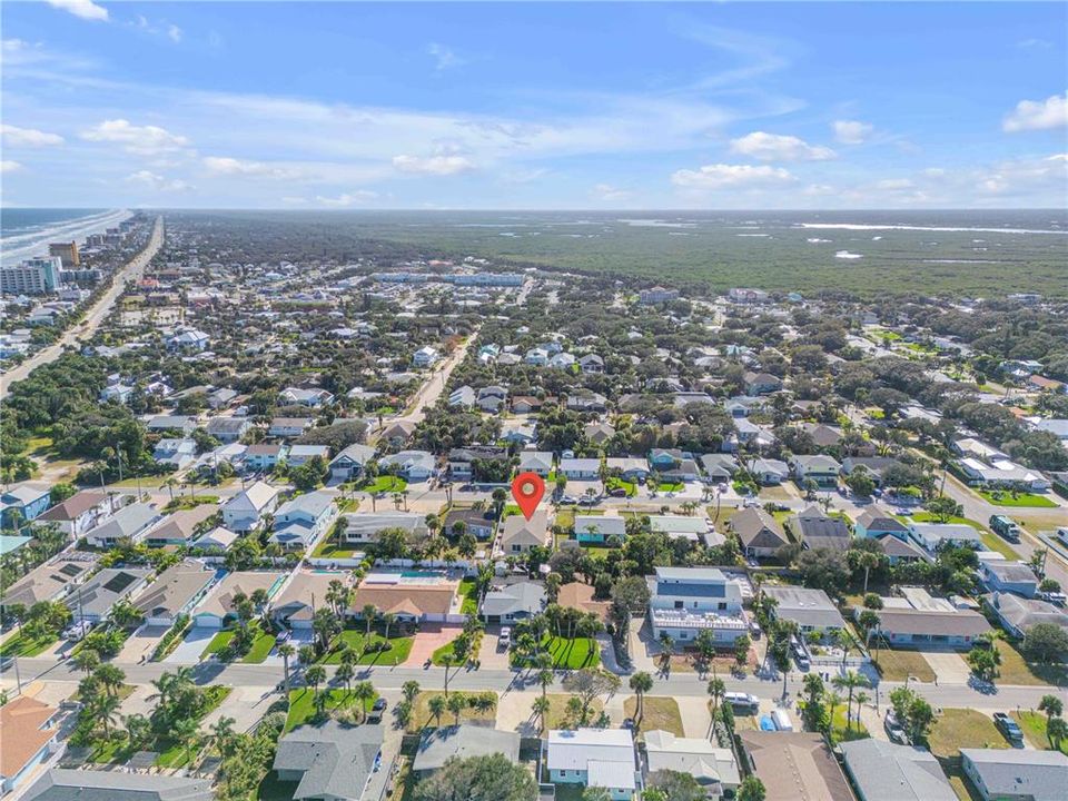 En Venta: $1,250,000 (3 camas, 2 baños, 1600 Pies cuadrados)