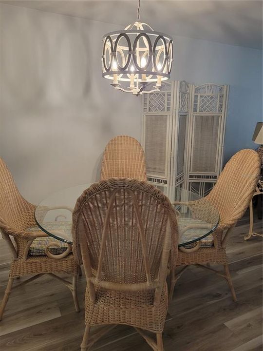 For Rent: $5,000 (2 beds, 2 baths, 1085 Square Feet)