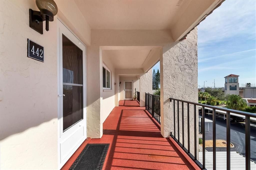 For Rent: $5,000 (2 beds, 2 baths, 1085 Square Feet)