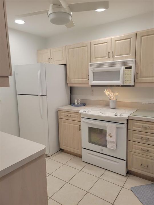 For Rent: $5,000 (2 beds, 2 baths, 1085 Square Feet)