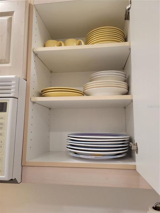 For Rent: $5,000 (2 beds, 2 baths, 1085 Square Feet)