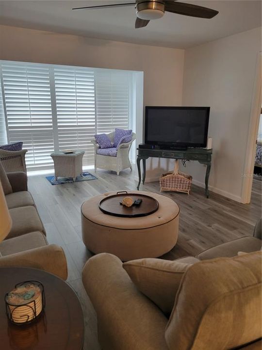 For Rent: $5,000 (2 beds, 2 baths, 1085 Square Feet)