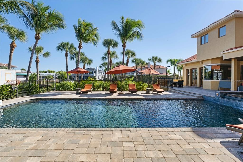 For Sale: $2,290,000 (5 beds, 7 baths, 6287 Square Feet)