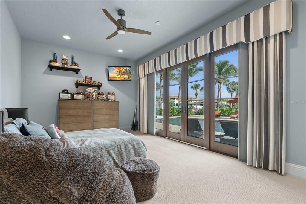 For Sale: $2,290,000 (5 beds, 7 baths, 6287 Square Feet)