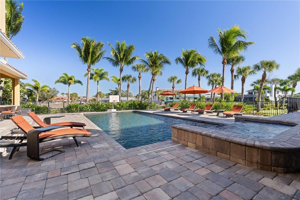 For Sale: $2,290,000 (5 beds, 7 baths, 6287 Square Feet)