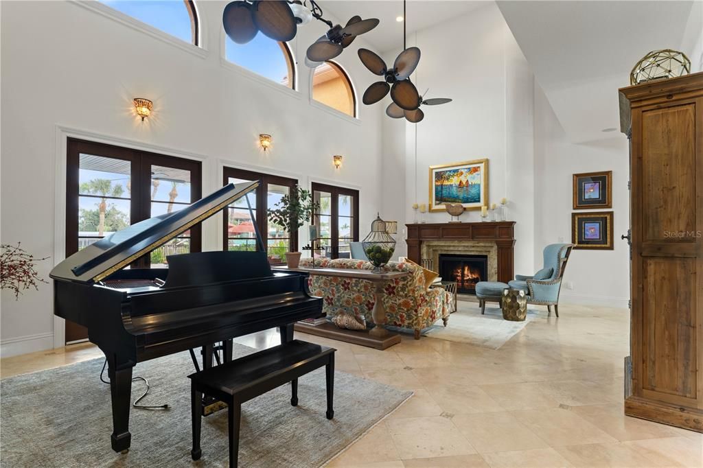 For Sale: $2,290,000 (5 beds, 7 baths, 6287 Square Feet)