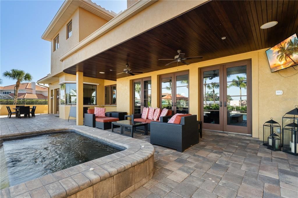 For Sale: $2,290,000 (5 beds, 7 baths, 6287 Square Feet)