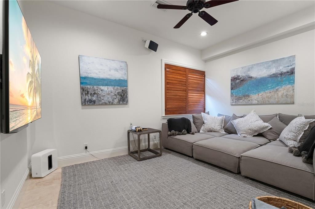 For Sale: $2,290,000 (5 beds, 7 baths, 6287 Square Feet)