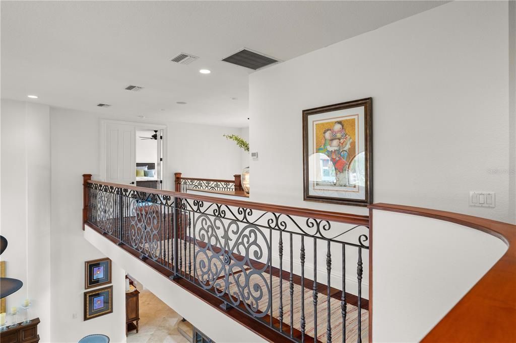 For Sale: $2,290,000 (5 beds, 7 baths, 6287 Square Feet)