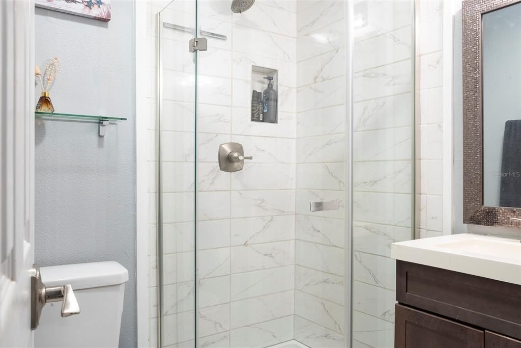 For Sale: $280,000 (2 beds, 2 baths, 1018 Square Feet)