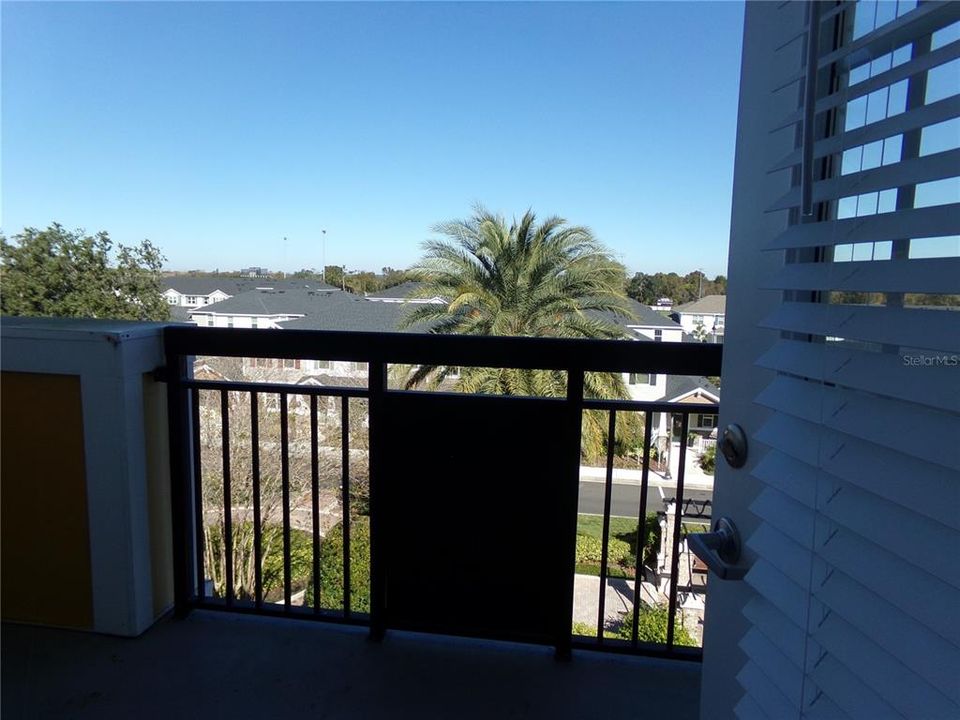 For Rent: $2,000 (2 beds, 2 baths, 1068 Square Feet)