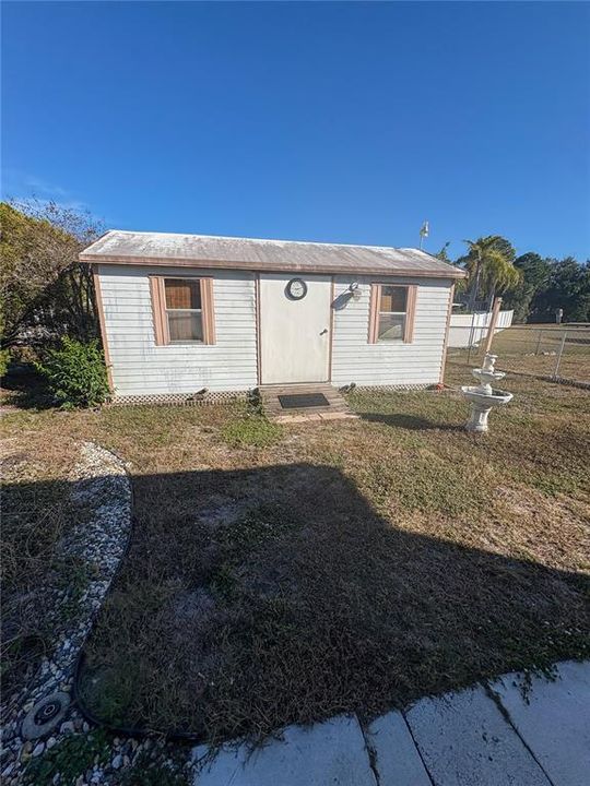 待售: $185,000 (2 贝兹, 2 浴室, 1240 平方英尺)