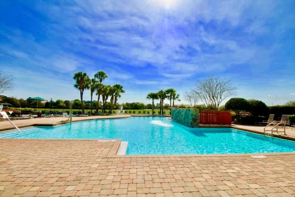 En Renta: $2,100 (4 camas, 2 baños, 2185 Pies cuadrados)