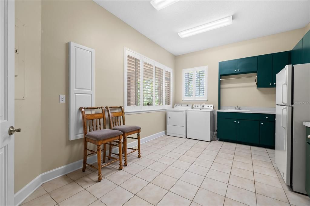 待售: $1,950,000 (4 贝兹, 5 浴室, 4995 平方英尺)