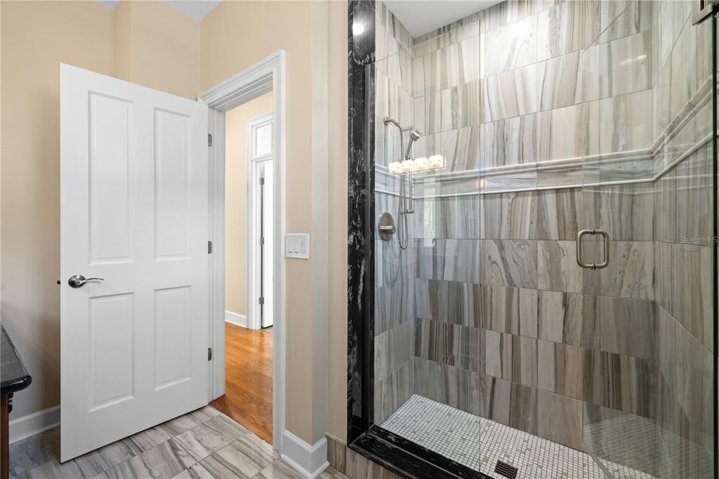 待售: $1,950,000 (4 贝兹, 5 浴室, 4995 平方英尺)