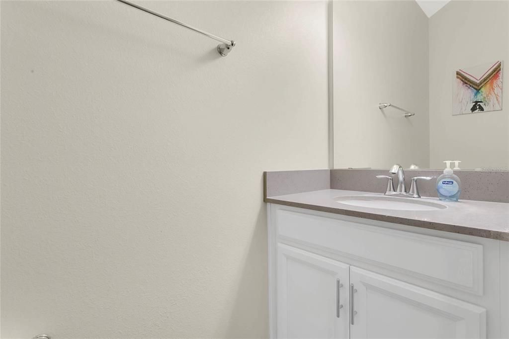 For Sale: $349,000 (3 beds, 2 baths, 1912 Square Feet)