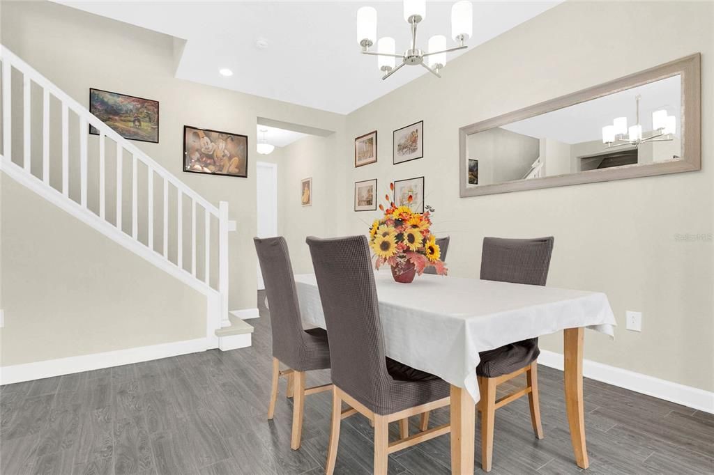 For Sale: $349,000 (3 beds, 2 baths, 1912 Square Feet)