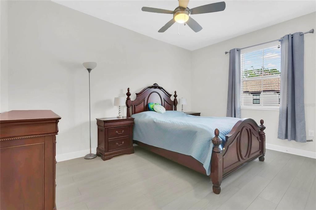 For Sale: $349,000 (3 beds, 2 baths, 1912 Square Feet)