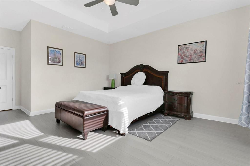 For Sale: $349,000 (3 beds, 2 baths, 1912 Square Feet)