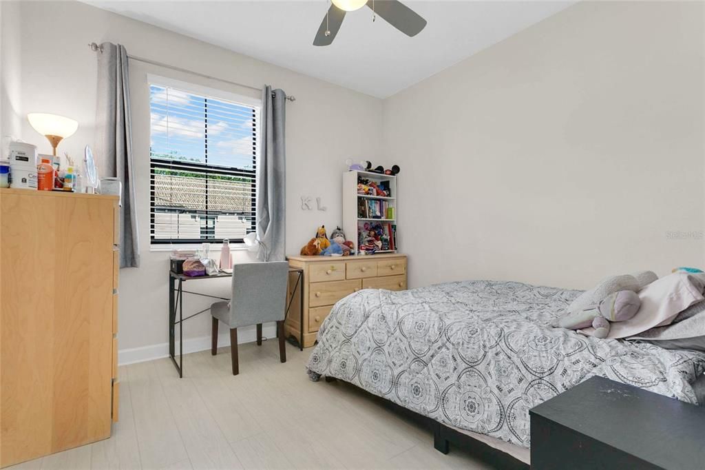 For Sale: $349,000 (3 beds, 2 baths, 1912 Square Feet)