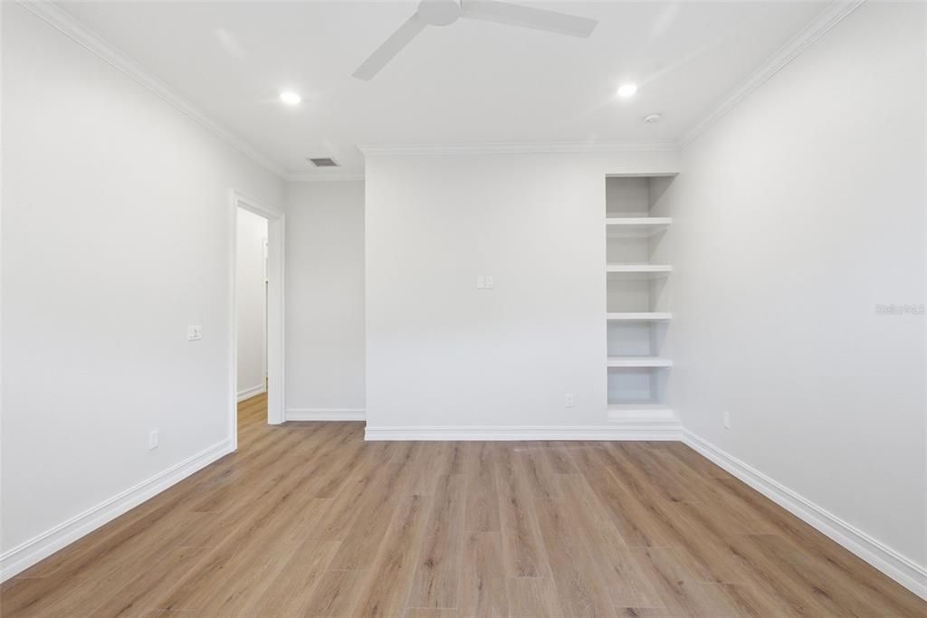 For Sale: $999,000 (3 beds, 2 baths, 2936 Square Feet)