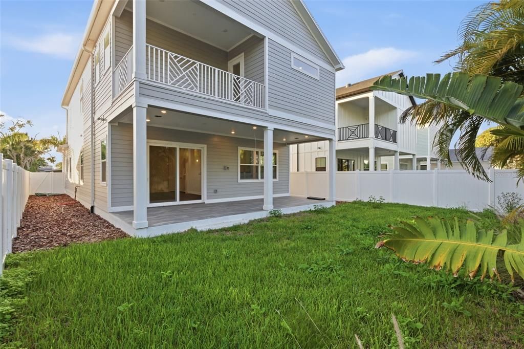 For Sale: $999,000 (3 beds, 2 baths, 2936 Square Feet)