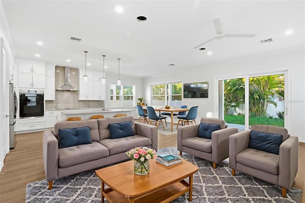 For Sale: $999,000 (3 beds, 2 baths, 2936 Square Feet)